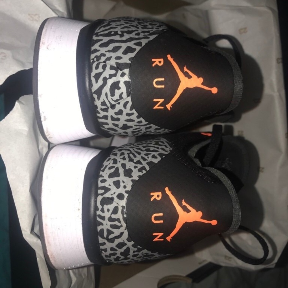 Jordan 88 Racer - Picture 4 of 4